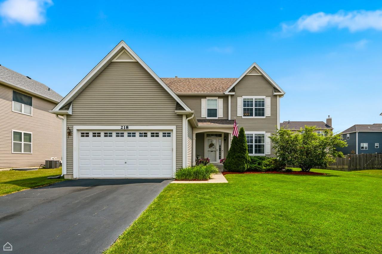 218 Woodford Rd., Oswego, IL 60543