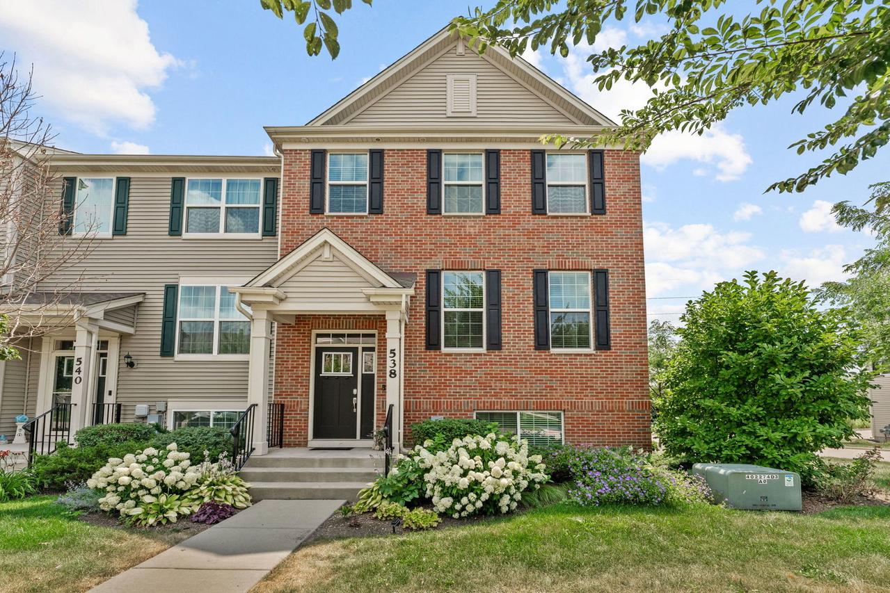 538 Cimmaron Cir., Crystal Lake, IL 60012