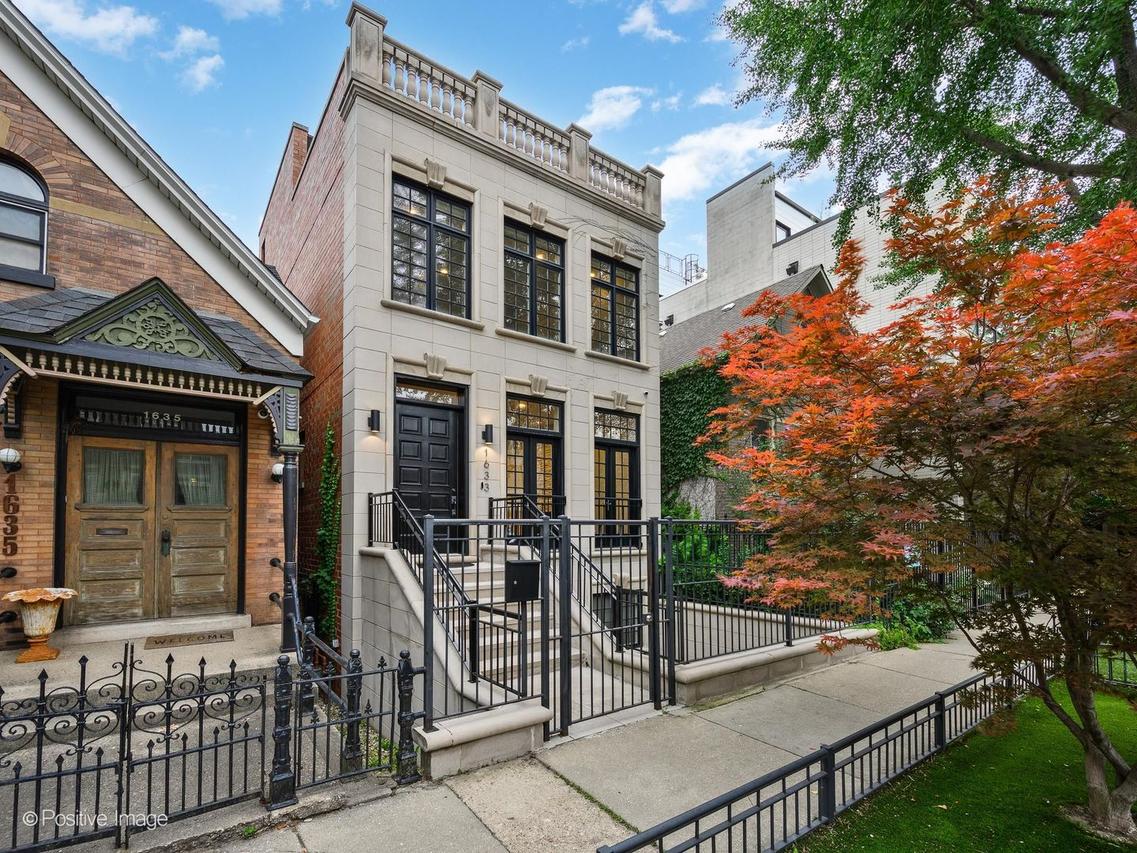 1633 N Wolcott Ave., Chicago, IL 60622