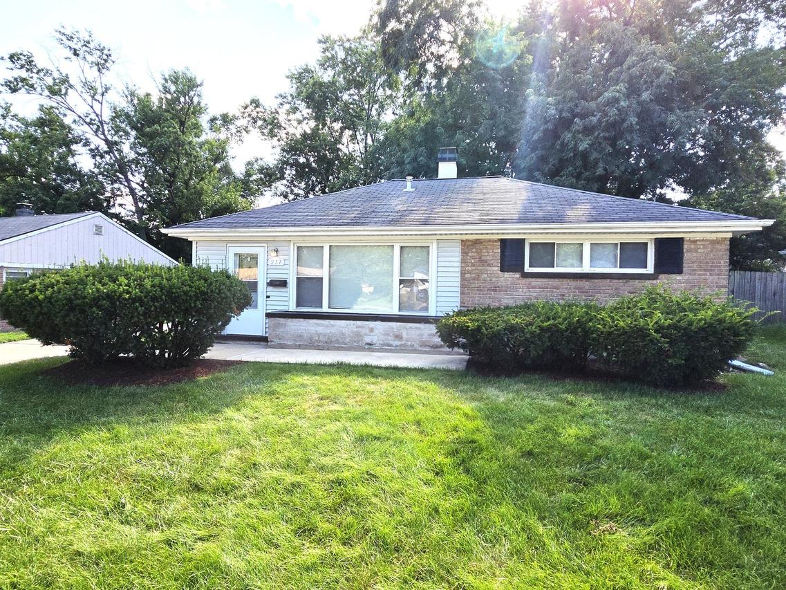 277 Minocqua St., Park Forest, IL 60466
