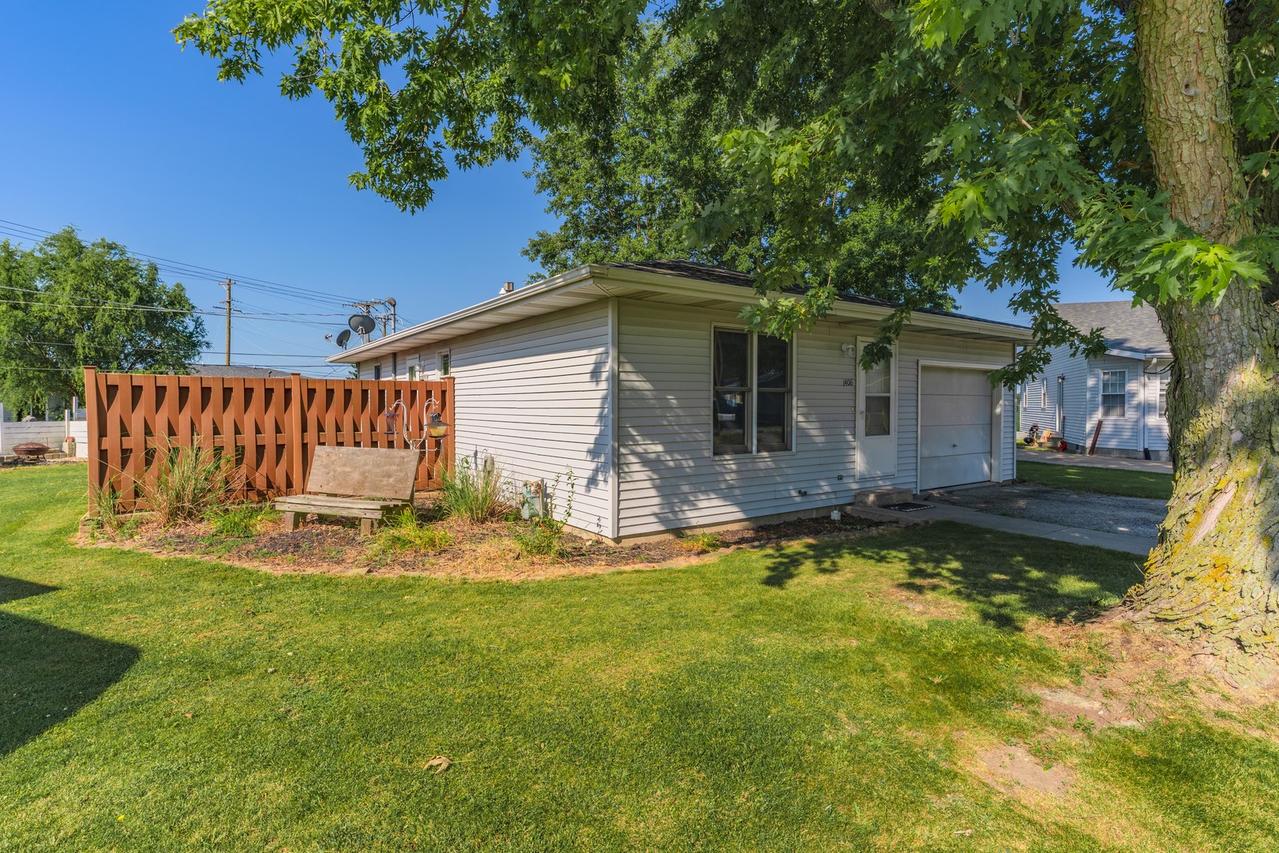 1406 W Trainor Dr., Pontiac, IL 61764