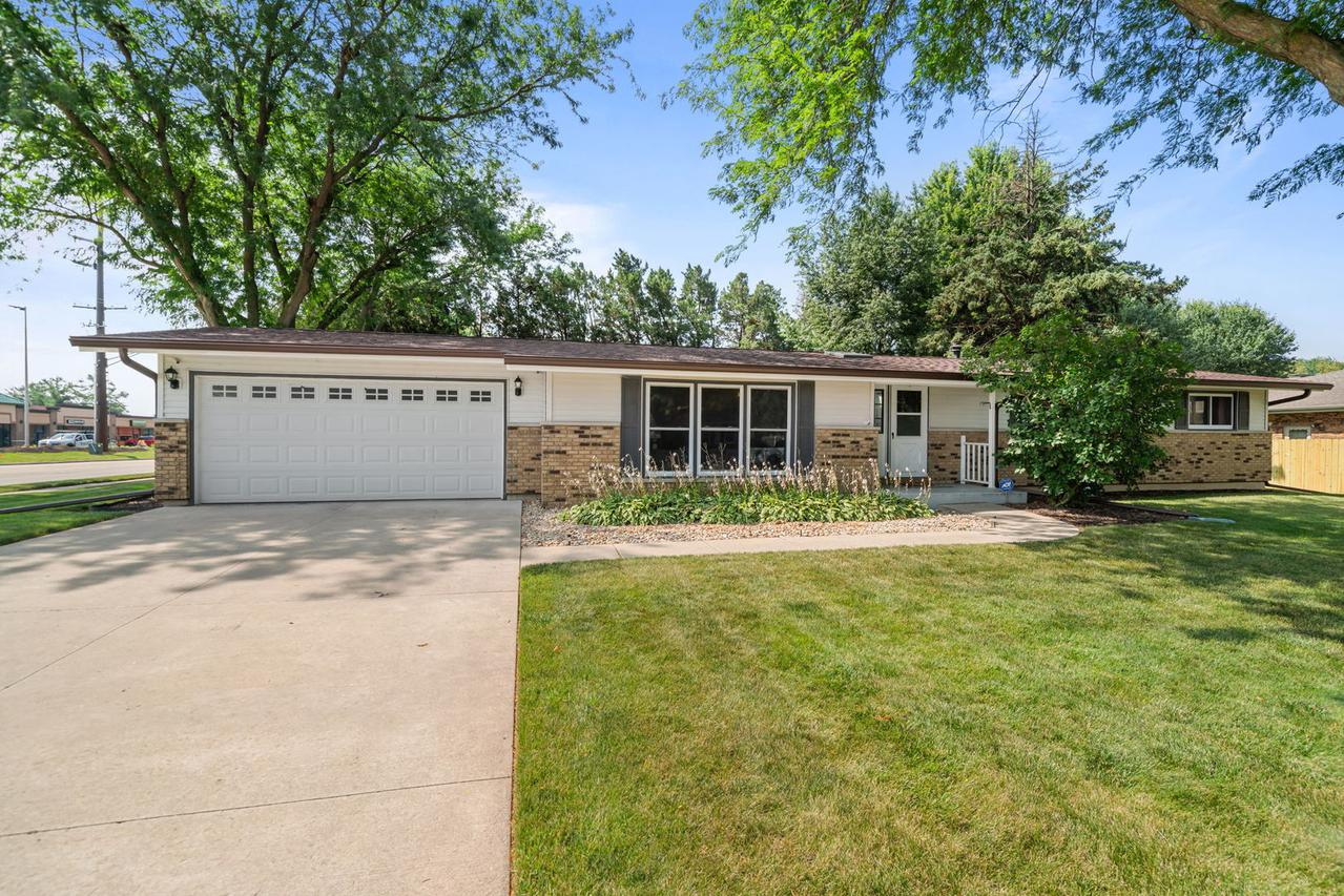 216 Linder Ln., Rochelle, IL 61068