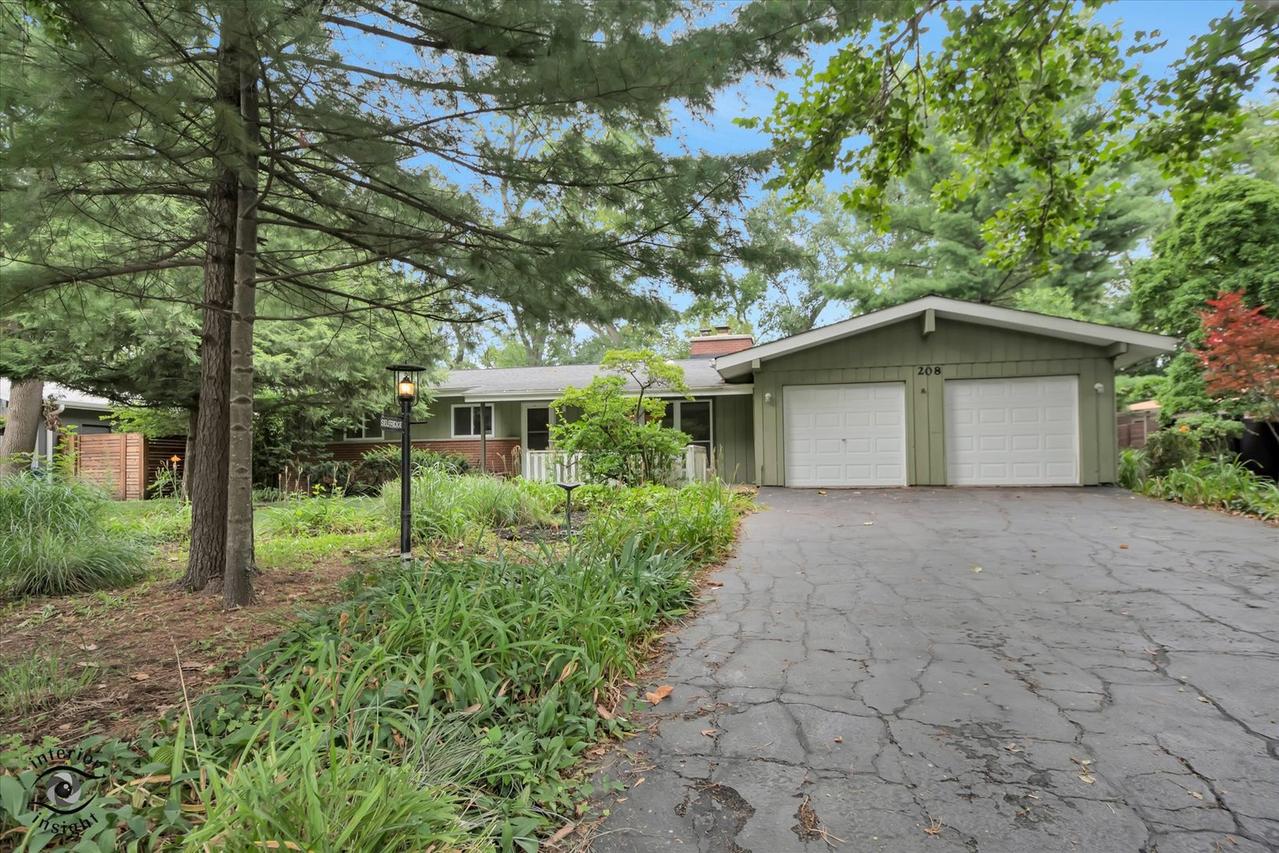 208 Shady Ln., Downers Grove, IL 60515