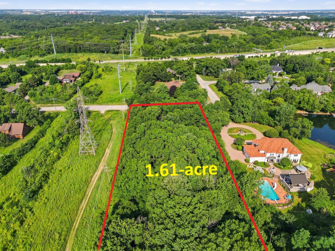 1365 Gordon Ln., Lemont, IL 60439
