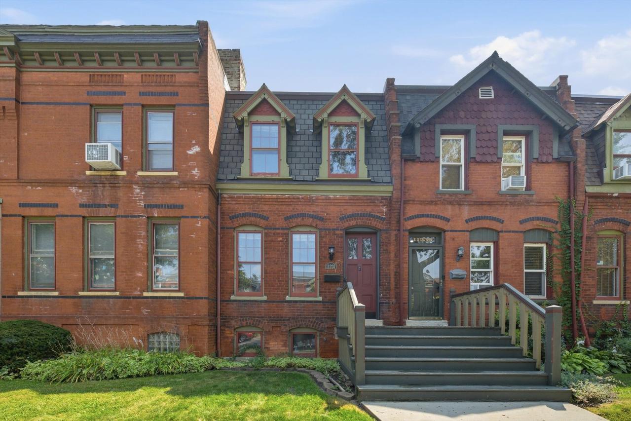 11237 S Champlain Ave., Chicago, IL 60628