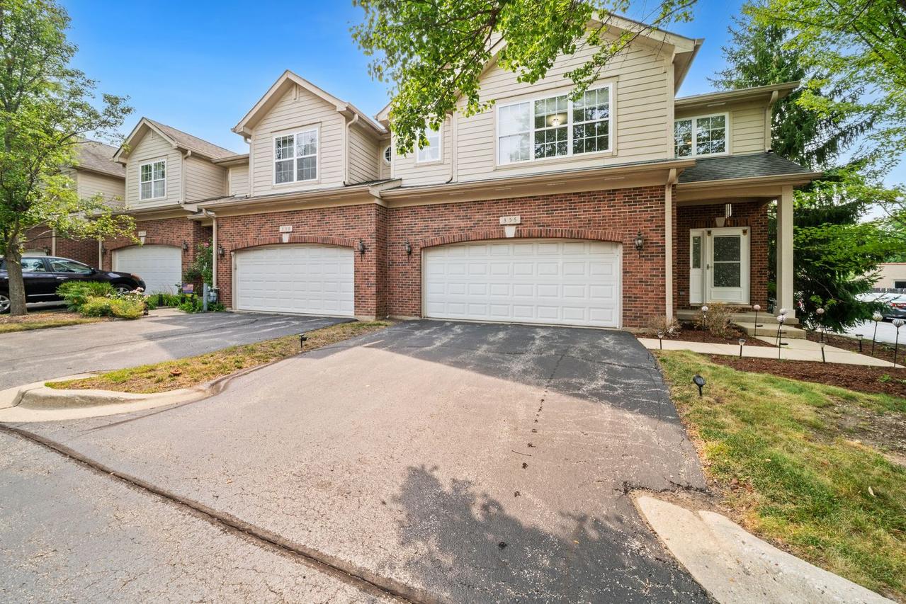 356 N West Pointe Dr., Vernon Hills, IL 60061