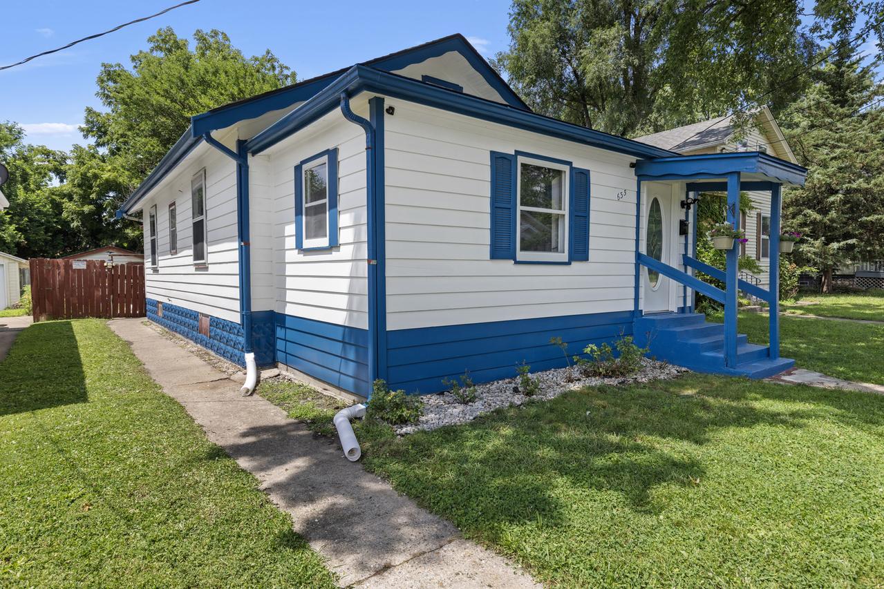 635 16th St., Rockford, IL 61104