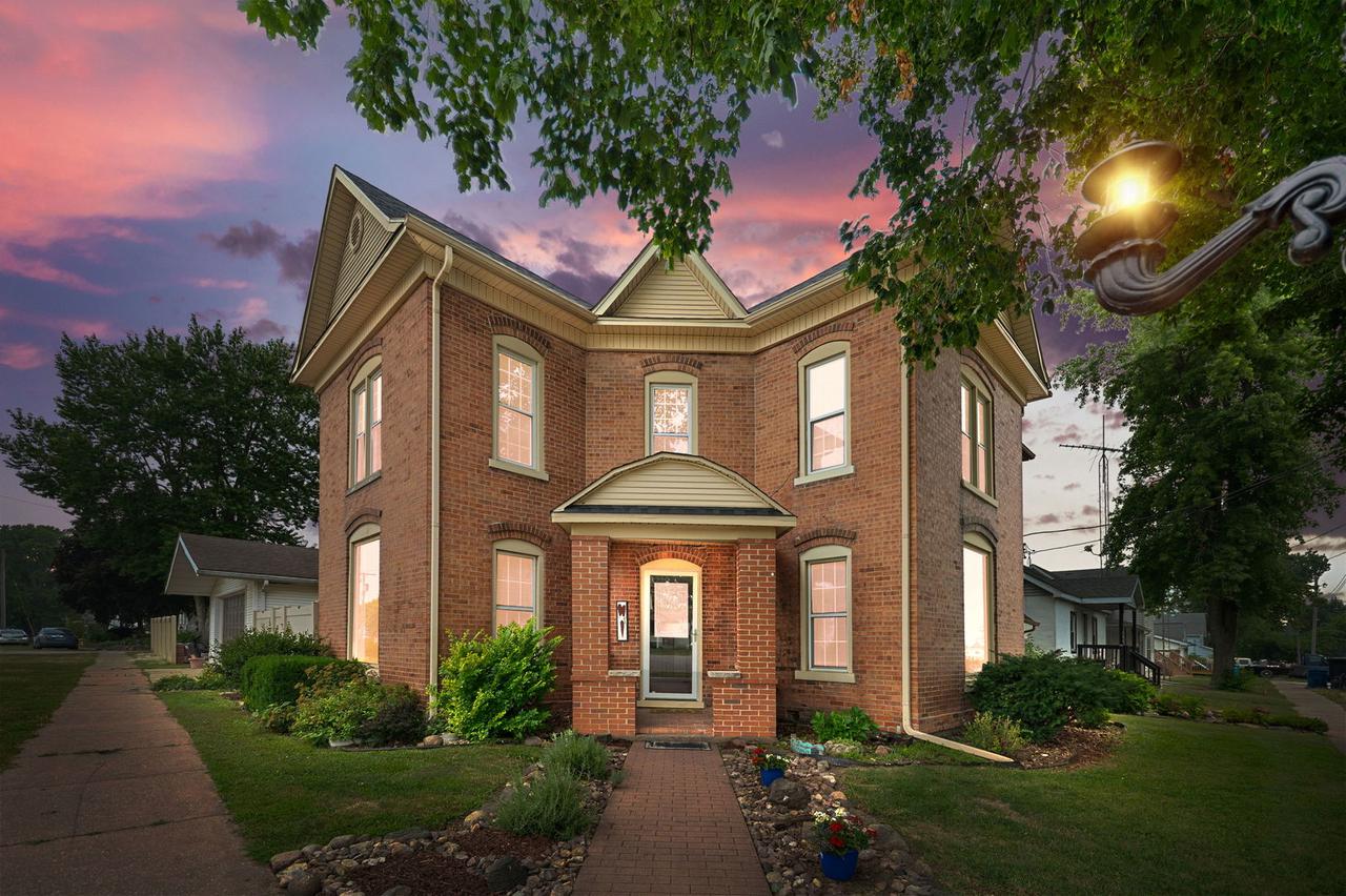 204 W Main St., Martinton, IL 60951