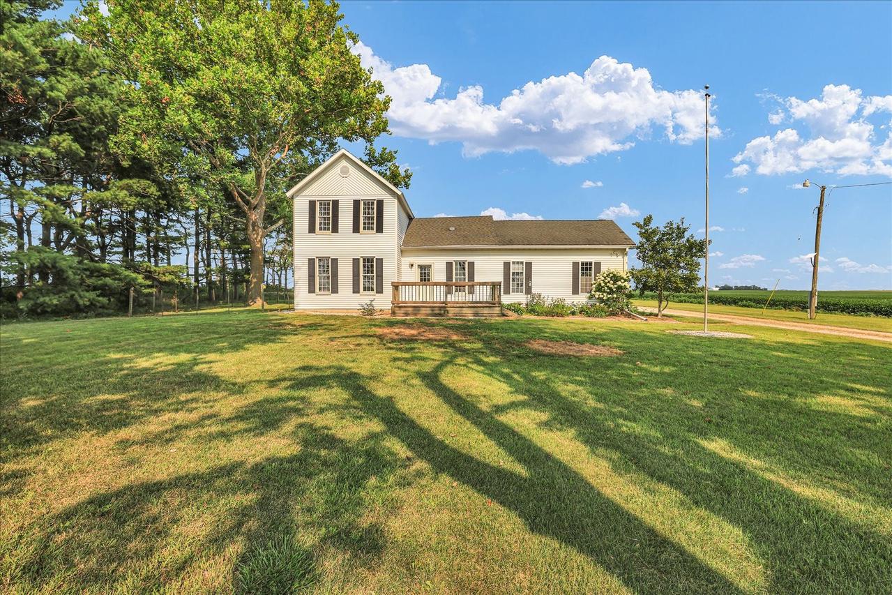 2578 County Road 1100 East, Thomasboro, IL 61878