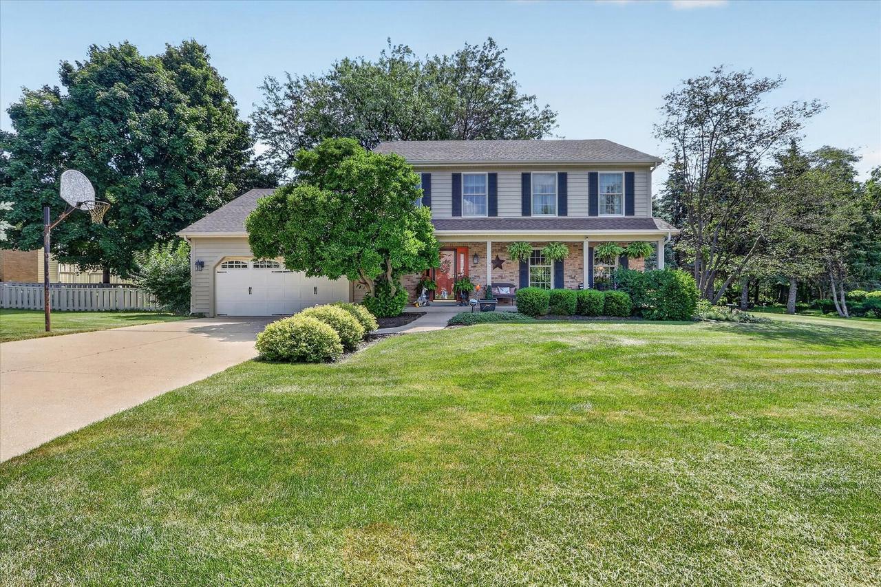 2976 Wedgewood Dr., Dekalb, IL 60115