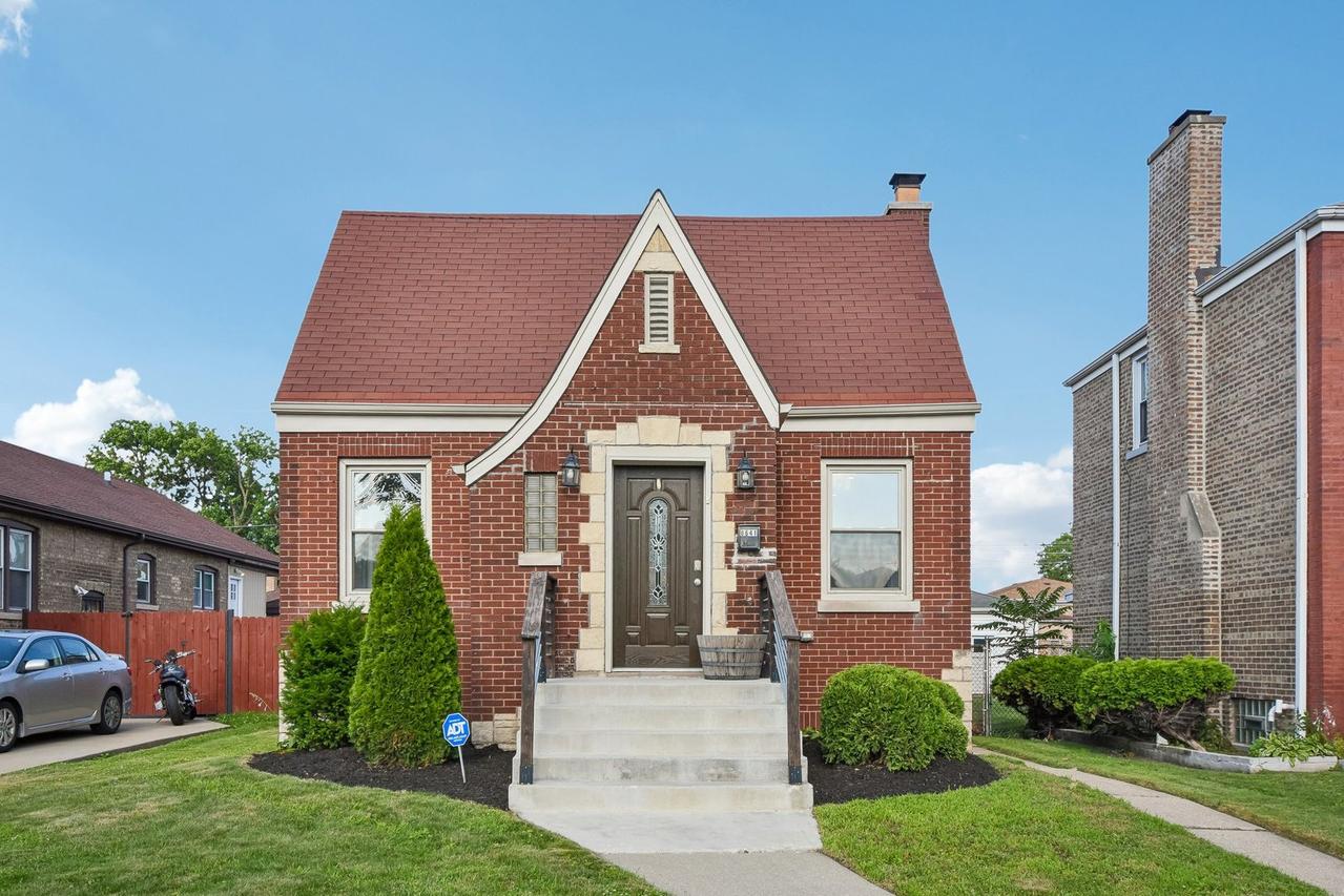 8641 S Constance Ave., Chicago, IL 60617