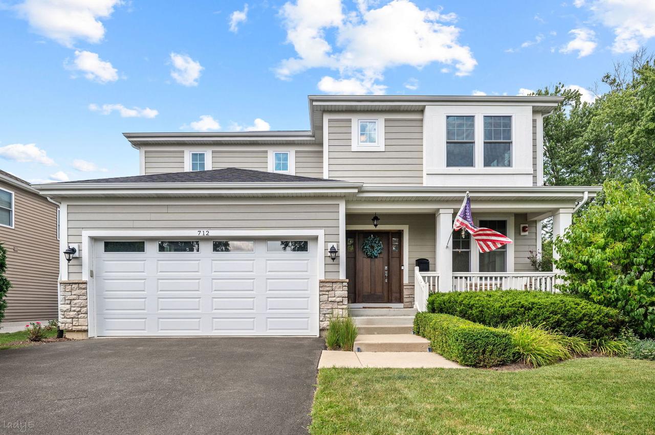 712 E Rockland Rd., Libertyville, IL 60048