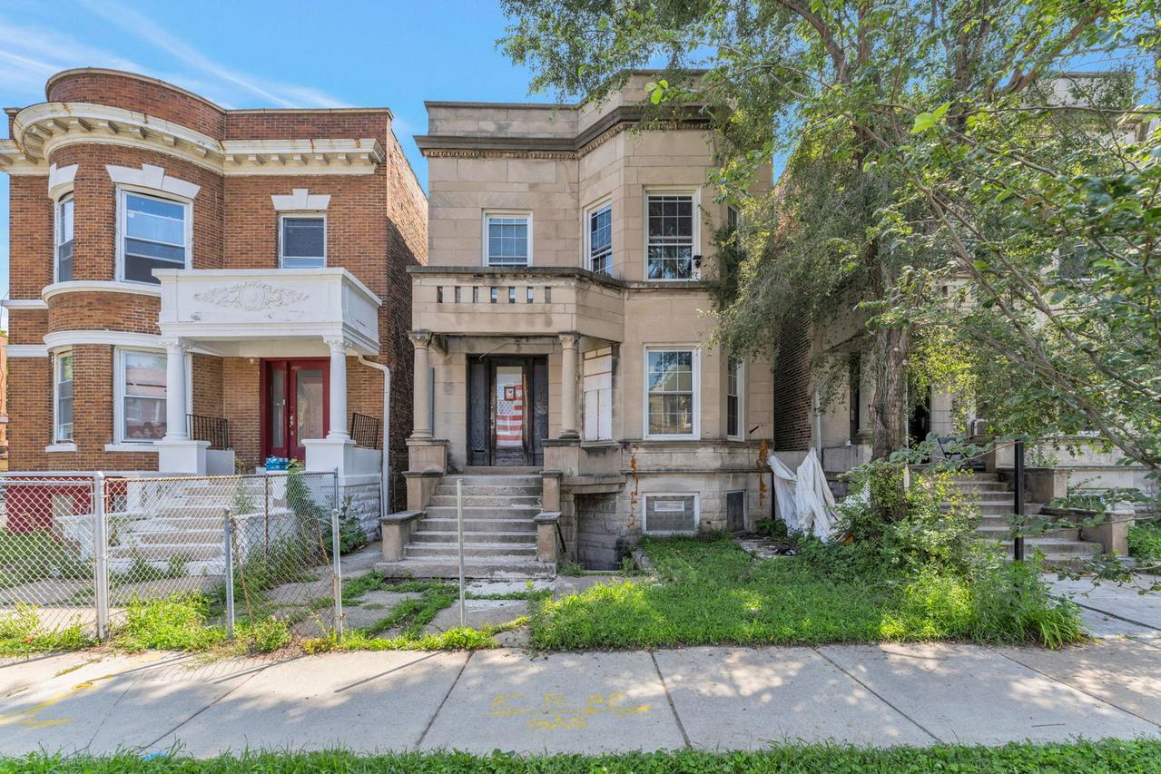 6505 S Peoria St., Chicago, IL 60621