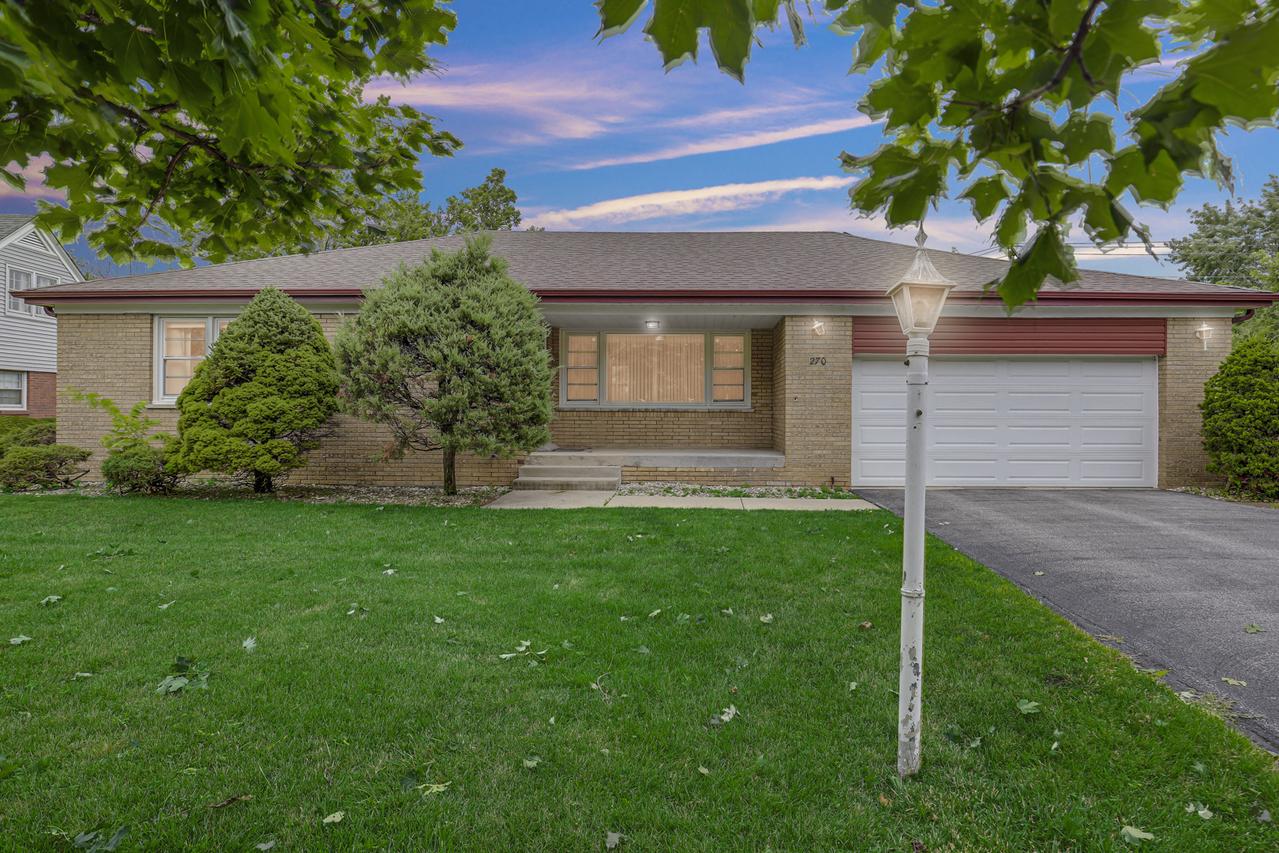 270 Crescent Dr., Chicago Heights, IL 60411