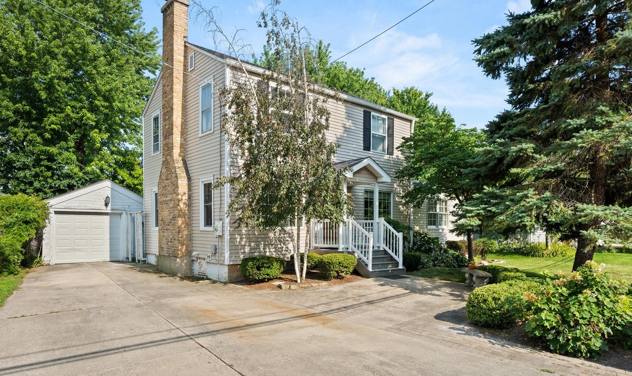 1222 S Somonauk St., Sycamore, IL 60178