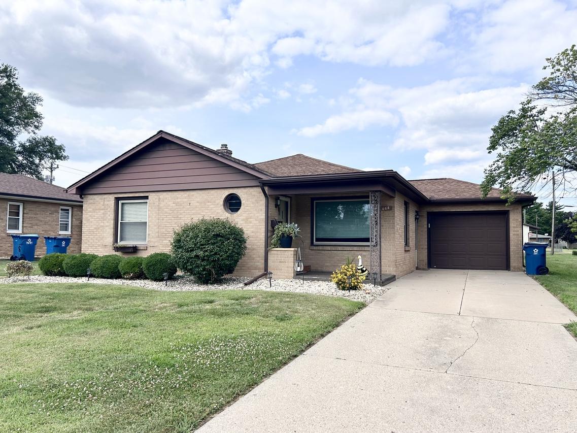 444 W 2nd St., Oglesby, IL 61348
