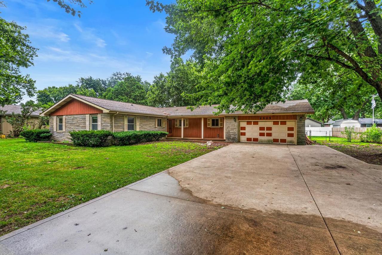 2505 Curtis Rd., Champaign, IL 61822