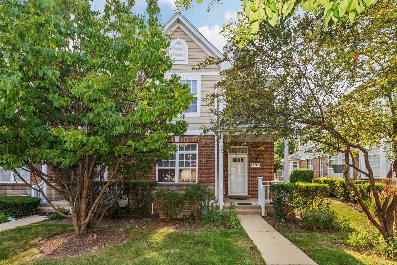 1896 Keystone Pl., Schaumburg, IL 60193