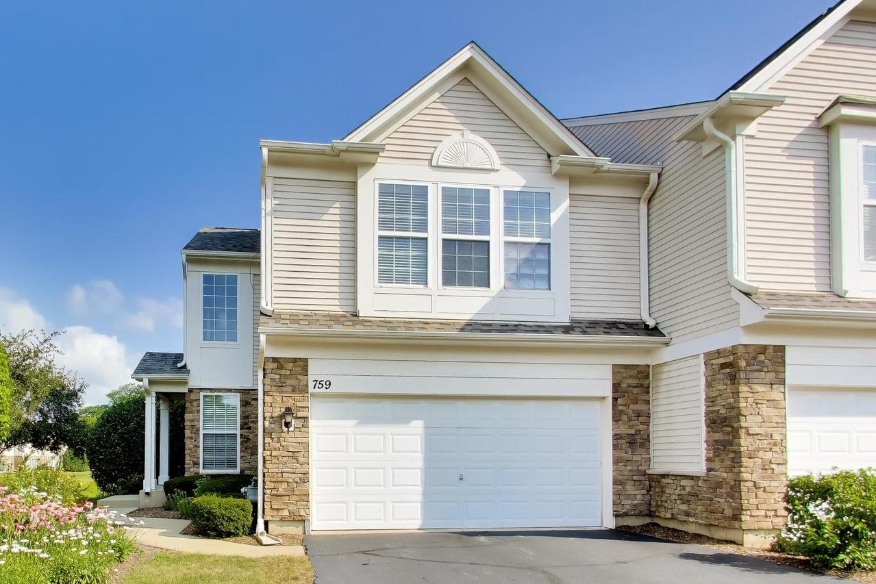 759 Pointe Dr., Crystal Lake, IL 60014