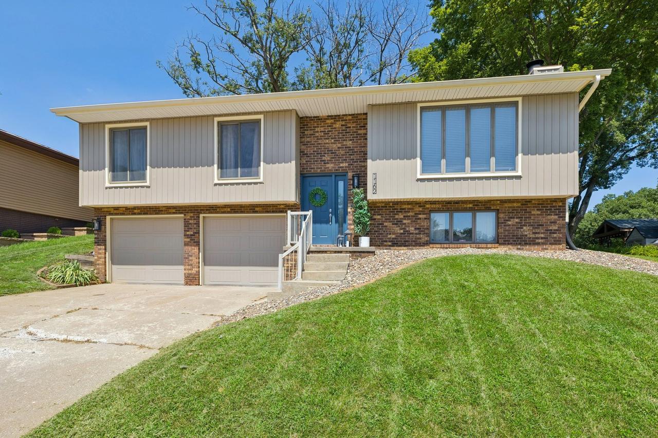 1162 33rd St Ct., Moline, IL 61265