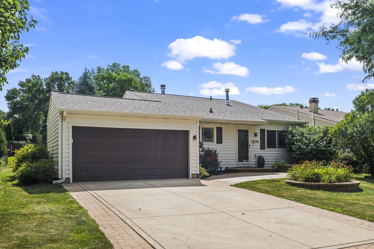 1833 S Lincoln St., Lombard, IL 60148