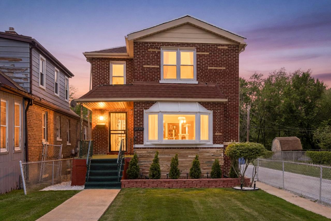 9754 S Harvard Ave., Chicago, IL 60628