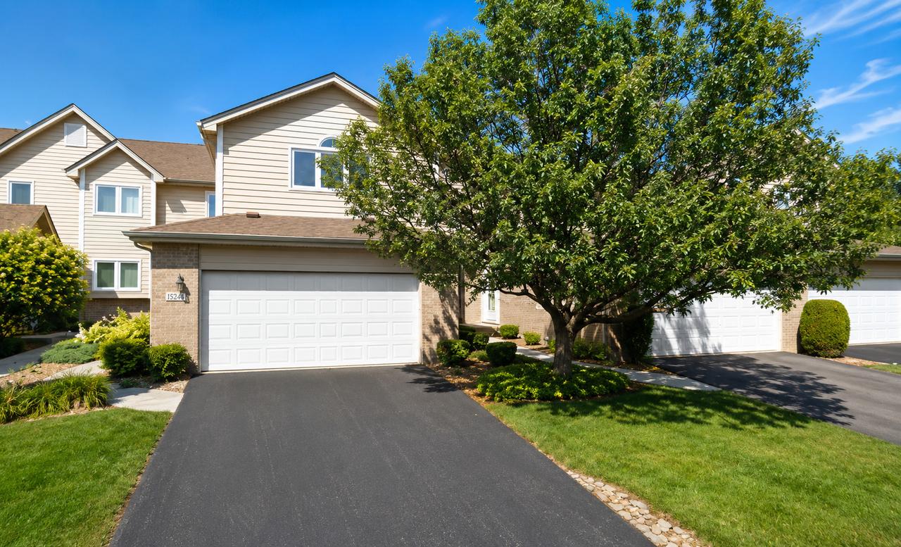 7702 Northfield Ln., Tinley Park, IL 60487