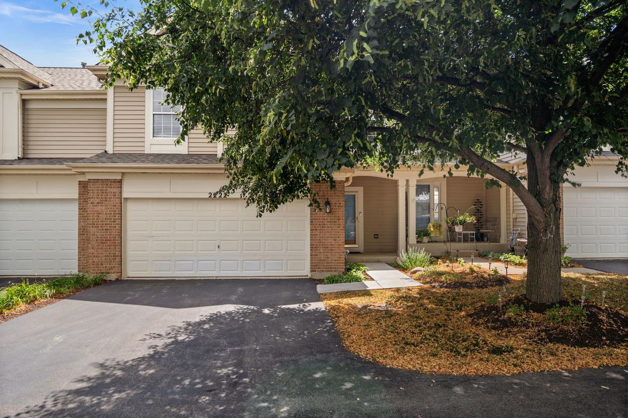 2222 Foxmoor Ln., Aurora, IL 60502