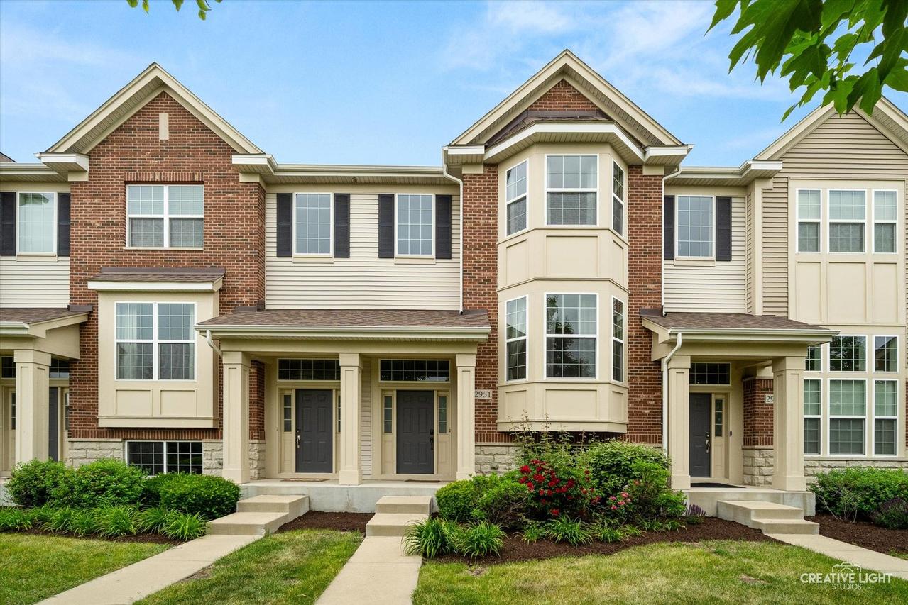 2951 Henley Ln., Naperville, IL 60540
