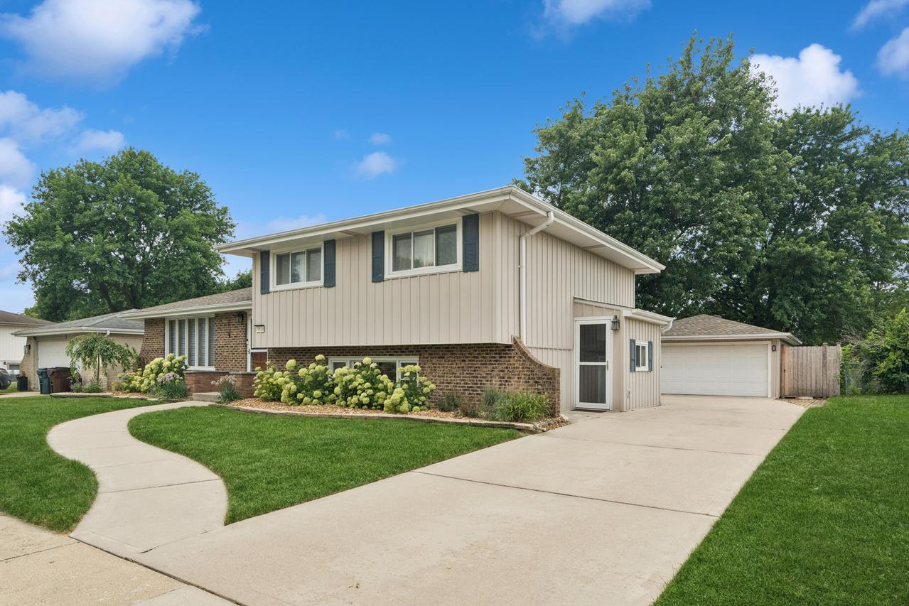19826 Therese Ln., Mokena, IL 60448