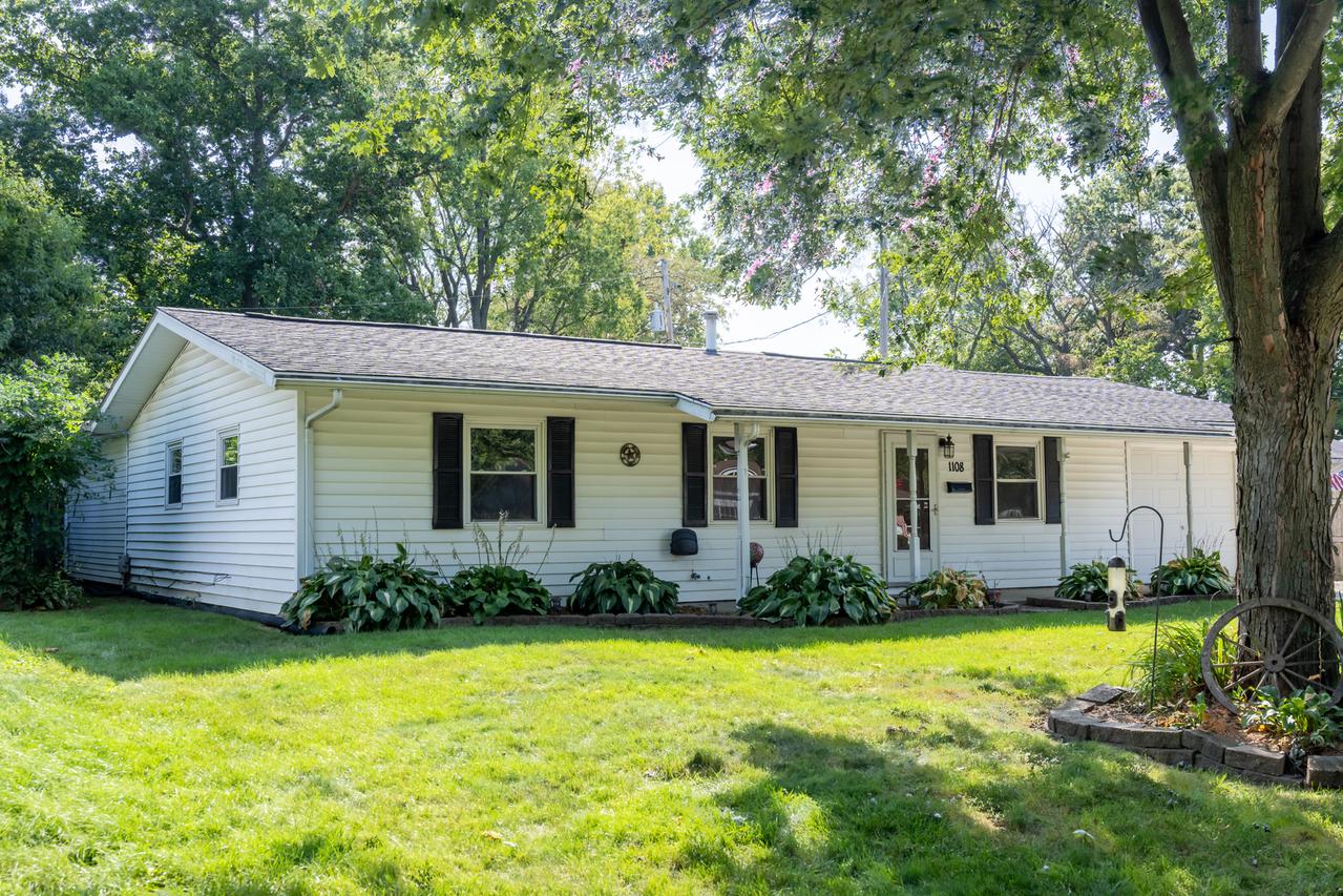 1108 Frank Dr., Champaign, IL 61821