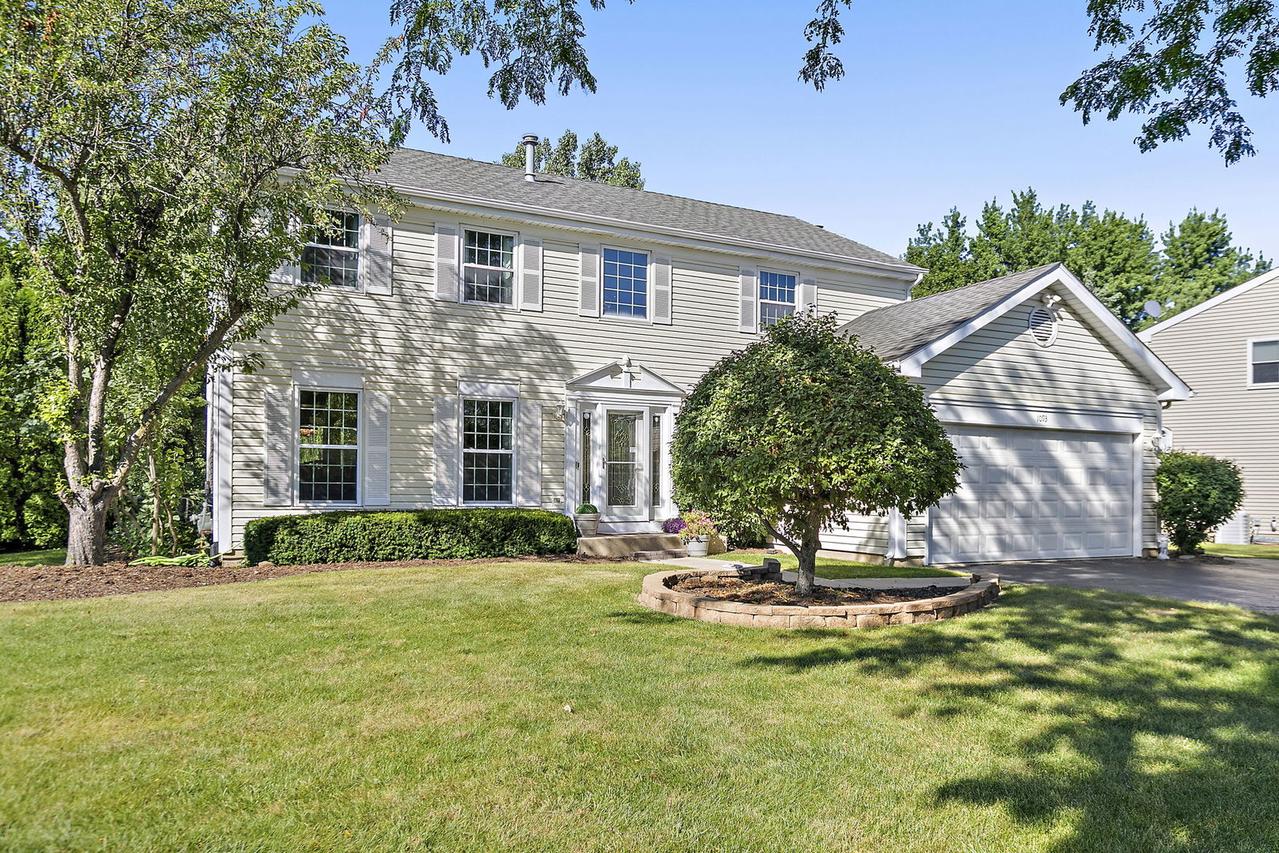 1093 W Stone Creek Cir., Crystal Lake, IL 60014