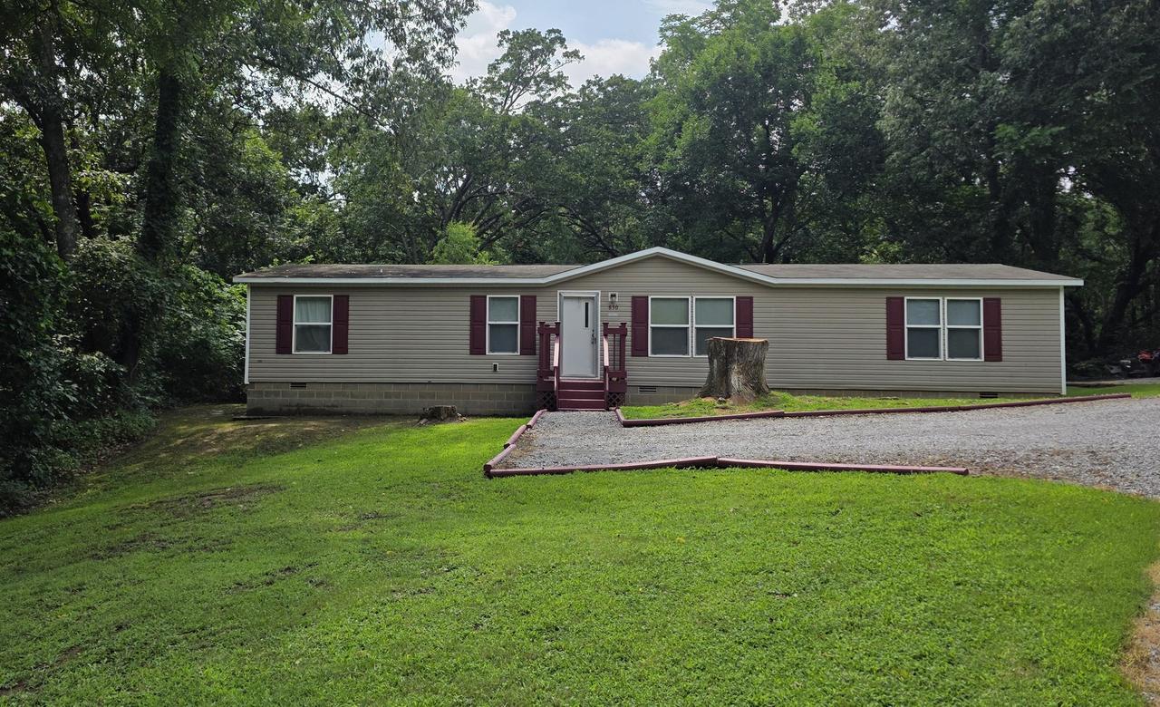 830 Telephone Rd., Galatia, IL 62935