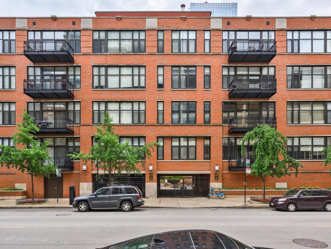 [Address Hidden by Seller], Chicago, IL 60654