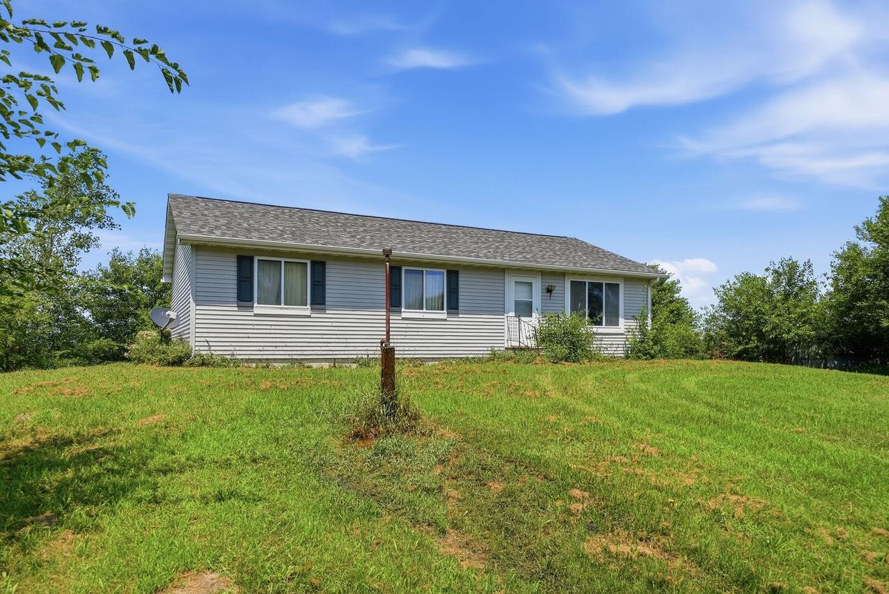 2961 W 2000s Rd., Kankakee, IL 60901