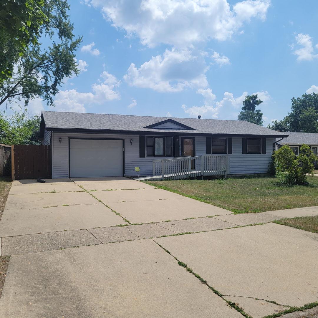 2019 Barnaby Dr., Loves Park, IL 61111