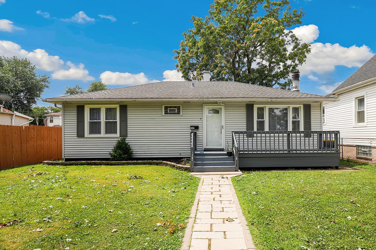 6243 Birmingham St., Chicago Ridge, IL 60415