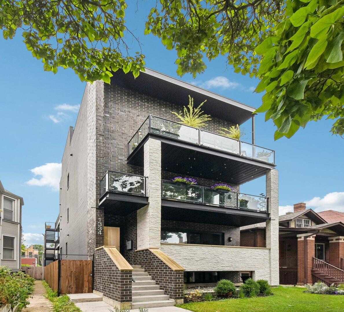 1334 W Rosedale Ave. #3, Chicago, IL 60660