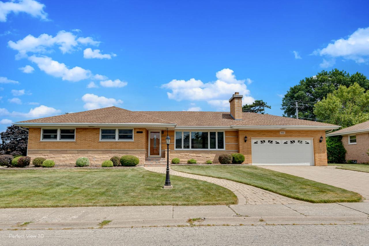 7952 Balmoral Ave., Norwood Park Township, IL 60656
