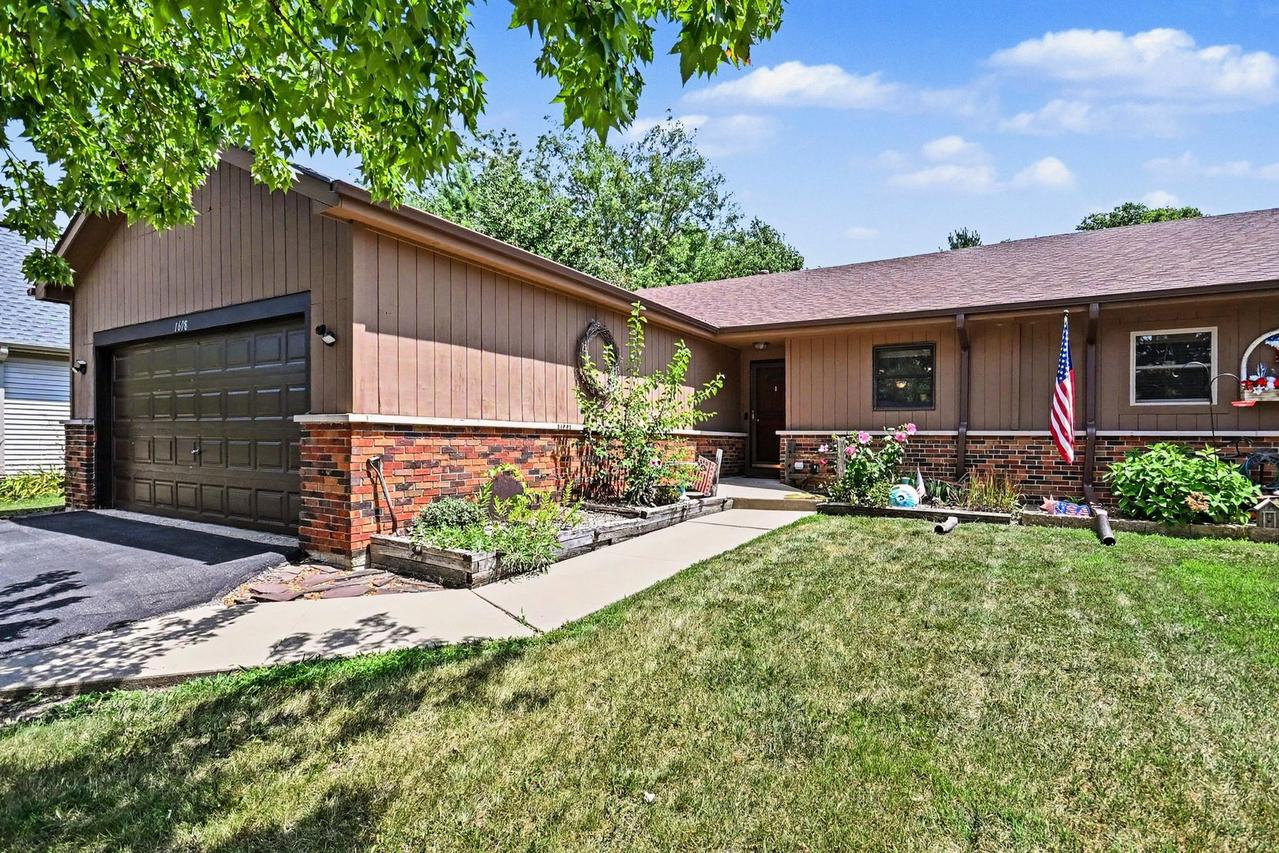 1608 Walsh Dr., Yorkville, IL 60560