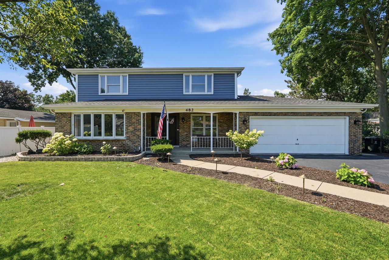 482 Royal Oaks Dr., Wood Dale, IL 60191