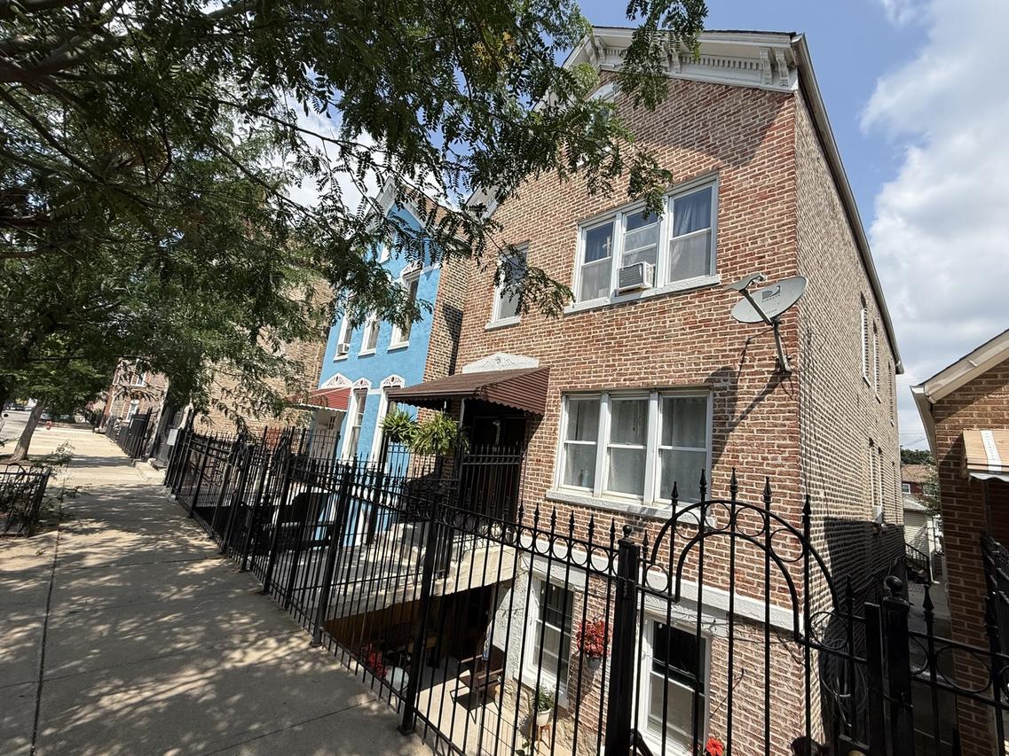 2012 W 21st Pl., Chicago, IL 60608