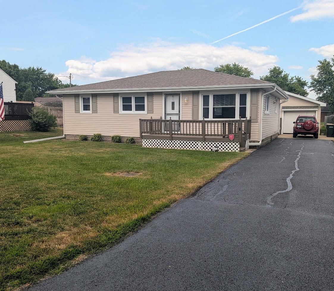 325 N 2nd Ave., Coal City, IL 60416