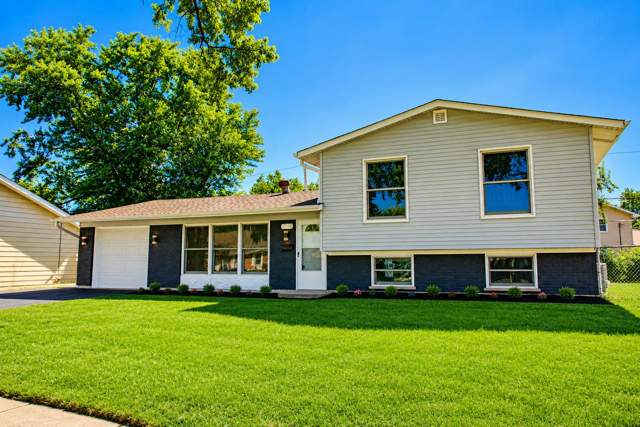 7777 Ramsgate Cir., Hanover Park, IL 60133