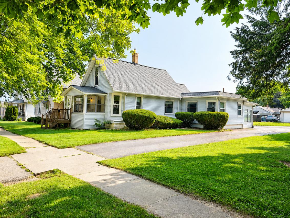 218 N Hadsall St., Genoa, IL 60135