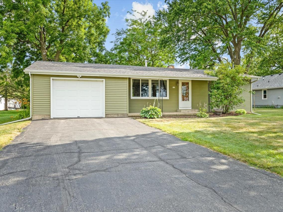 212 W North St., Durand, IL 61024