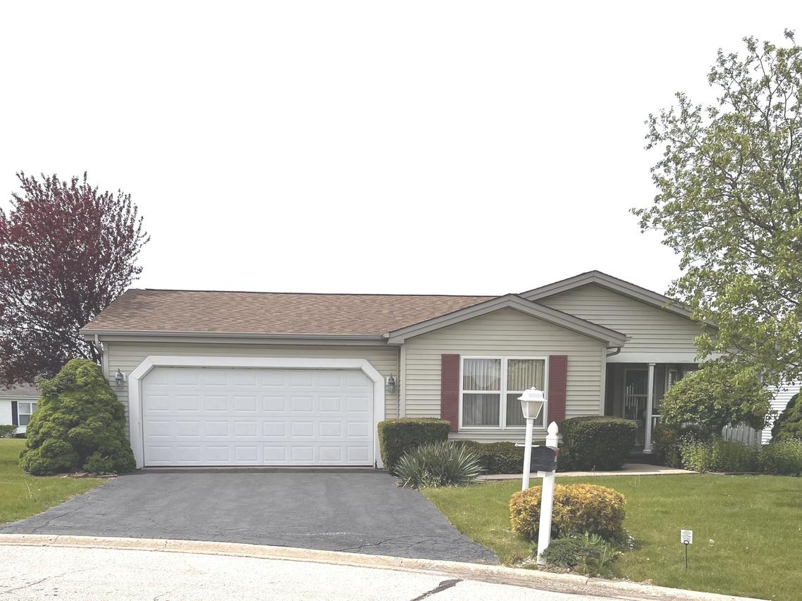 1314 Ascot Ct., Grayslake, IL 60030