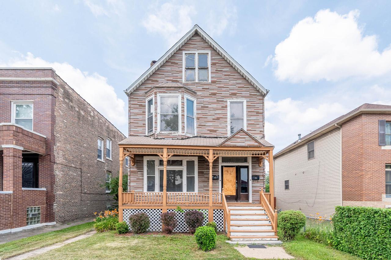7110 S Ellis Ave., Chicago, IL 60619