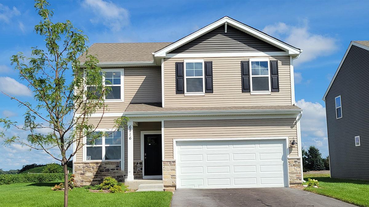 6916 Willow Dr., Wonder Lake, IL 60097