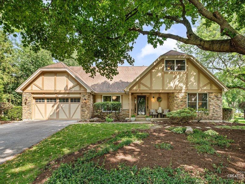 612 Bull Run Ct., Naperville, IL 60540
